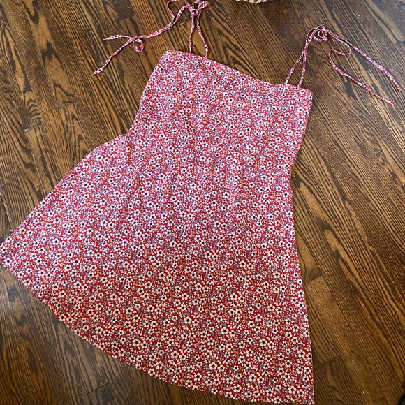 Summer Dress with Tie Up Straps - Picture 1 of 1